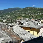 Appartamento Nel Centro Storico Di Aosta Con Vista Sui Ghiacciai